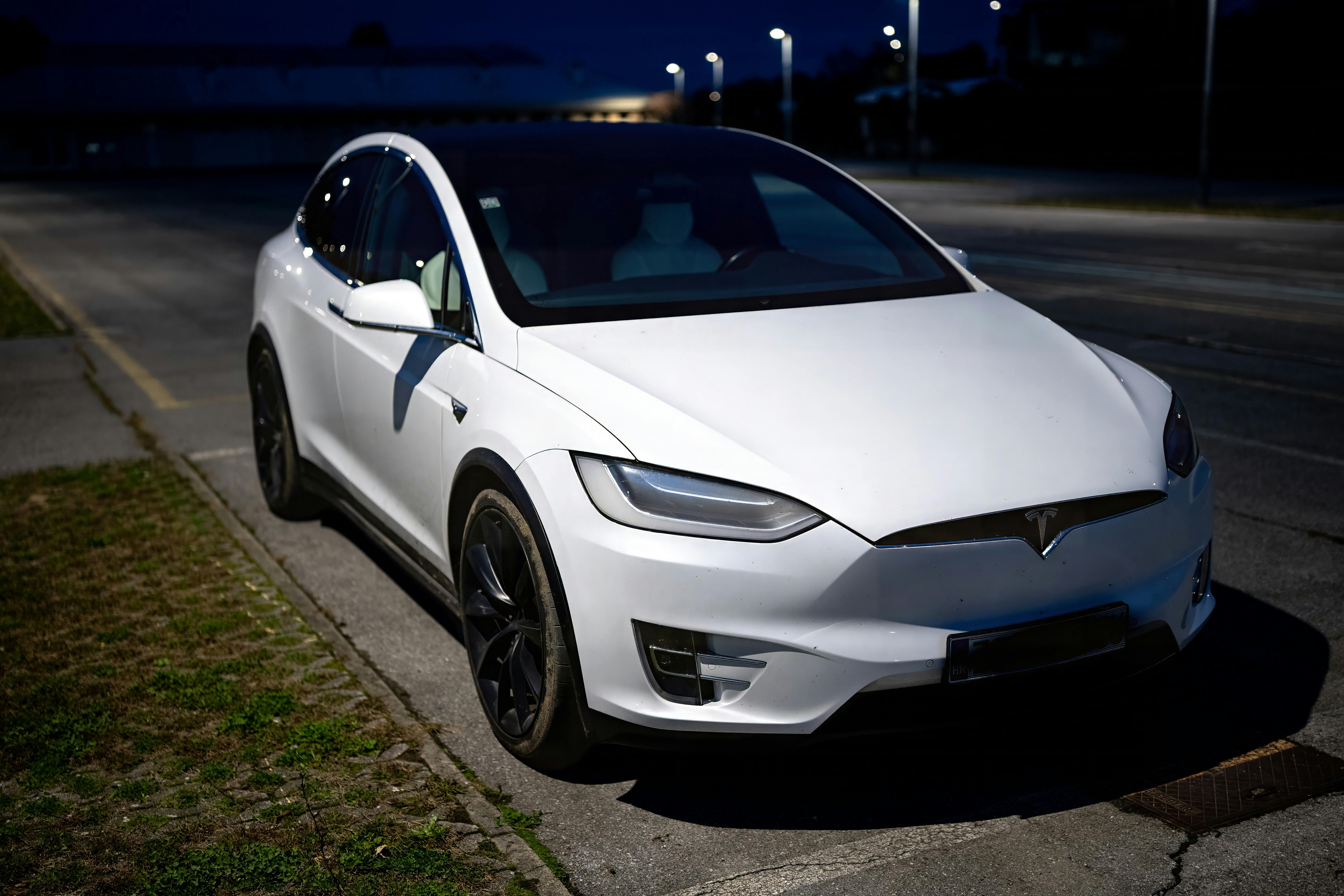 Tesla Detail